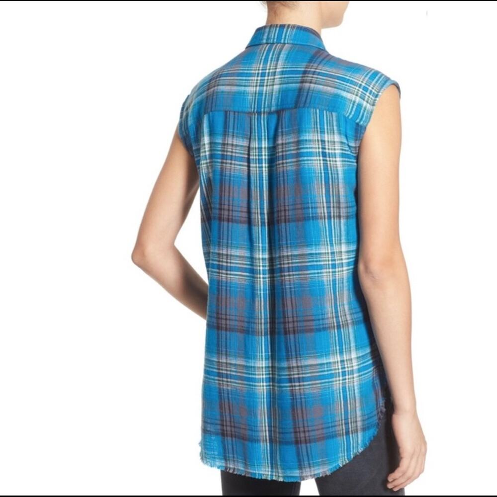 Treasure & Bond Blue Boyfriend Button Up Top - Picture 2 of 9